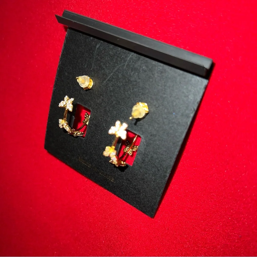 Authentic NEW - Picture 2 of 3